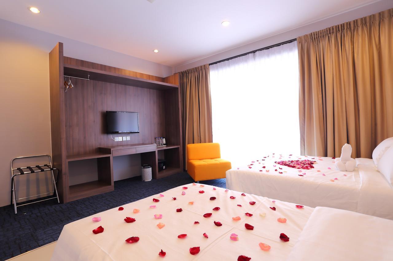 Executive Deluxe Triple Room,535634616:JPEG