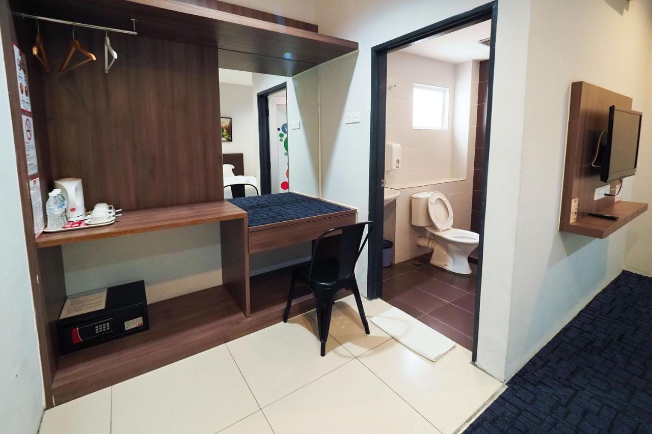Deluxe Triple Room,738625366:JPEG
